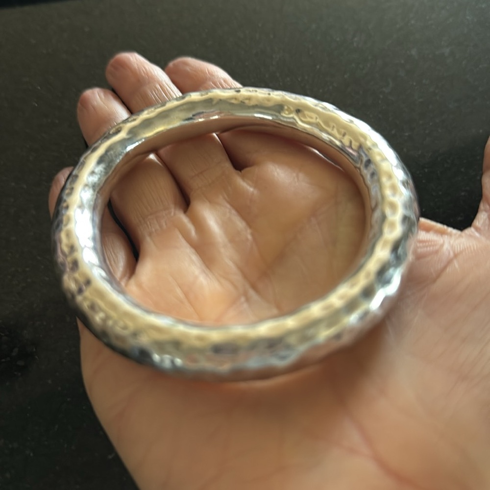 SILPADA Sterling Silver Hammered Oval Bangle Bracelet B1117 - Picture 2 of 2